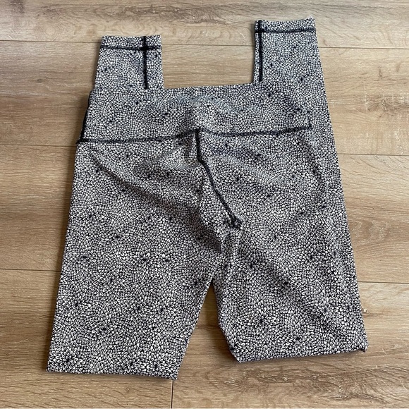 Lululemon Wunder Under Pant Plush Petal Deep Coal Ghost size 6 - Picture 10 of 12